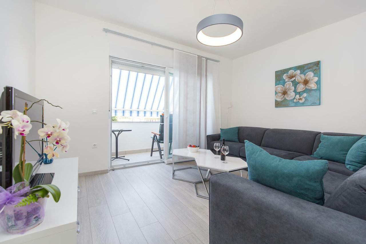 Queen Of Labin Apartment